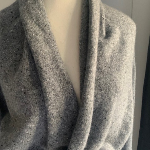 Aritzia Babaton Cardigan open cashmere grey/blue sweater medium - Picture 2 of 14